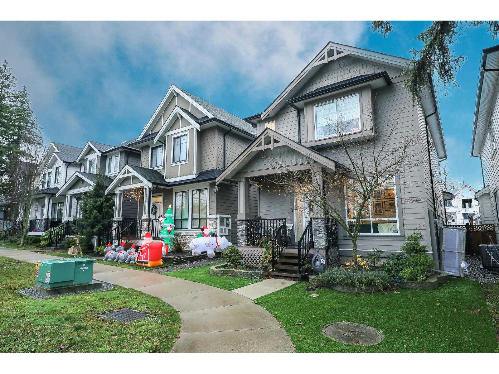 2525 168 Street, Surrey, British Columbia  V3S 0A7 - Photo 3 - R3075287