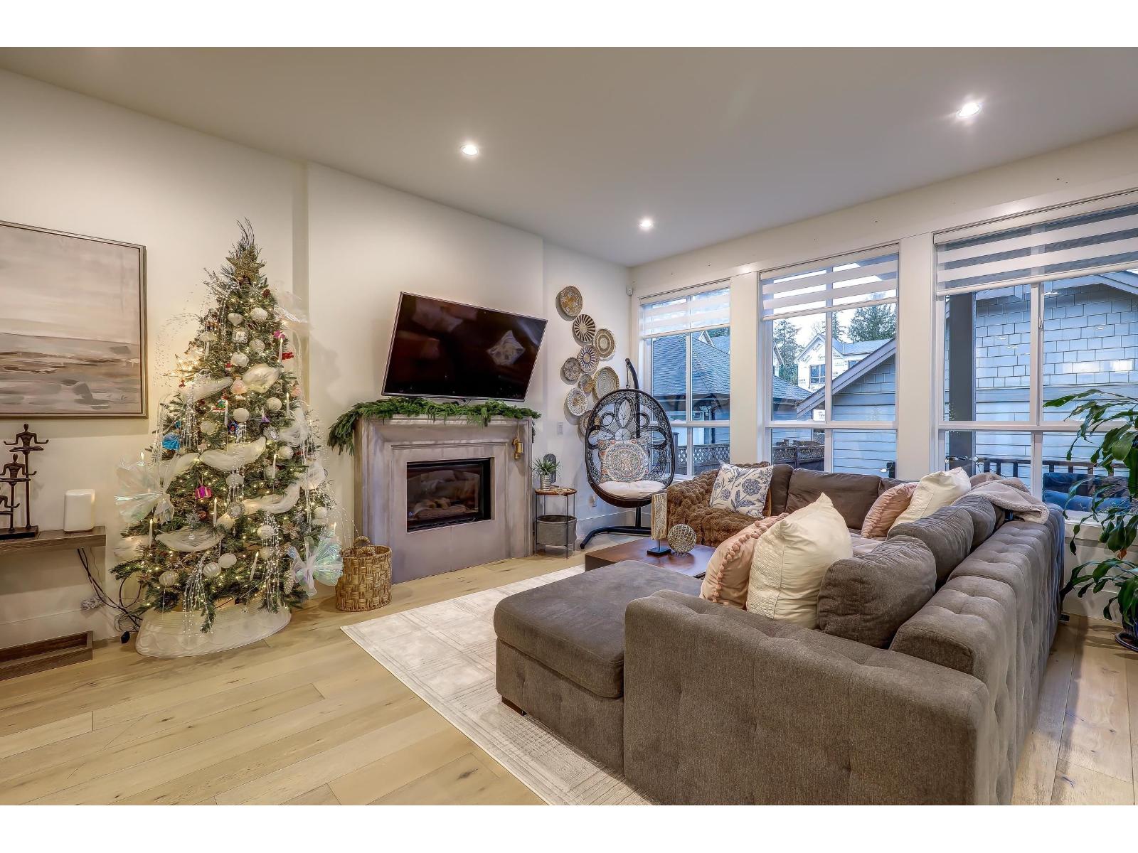 2525 168 Street, Surrey, British Columbia  V3S 0A7 - Photo 4 - R3075287