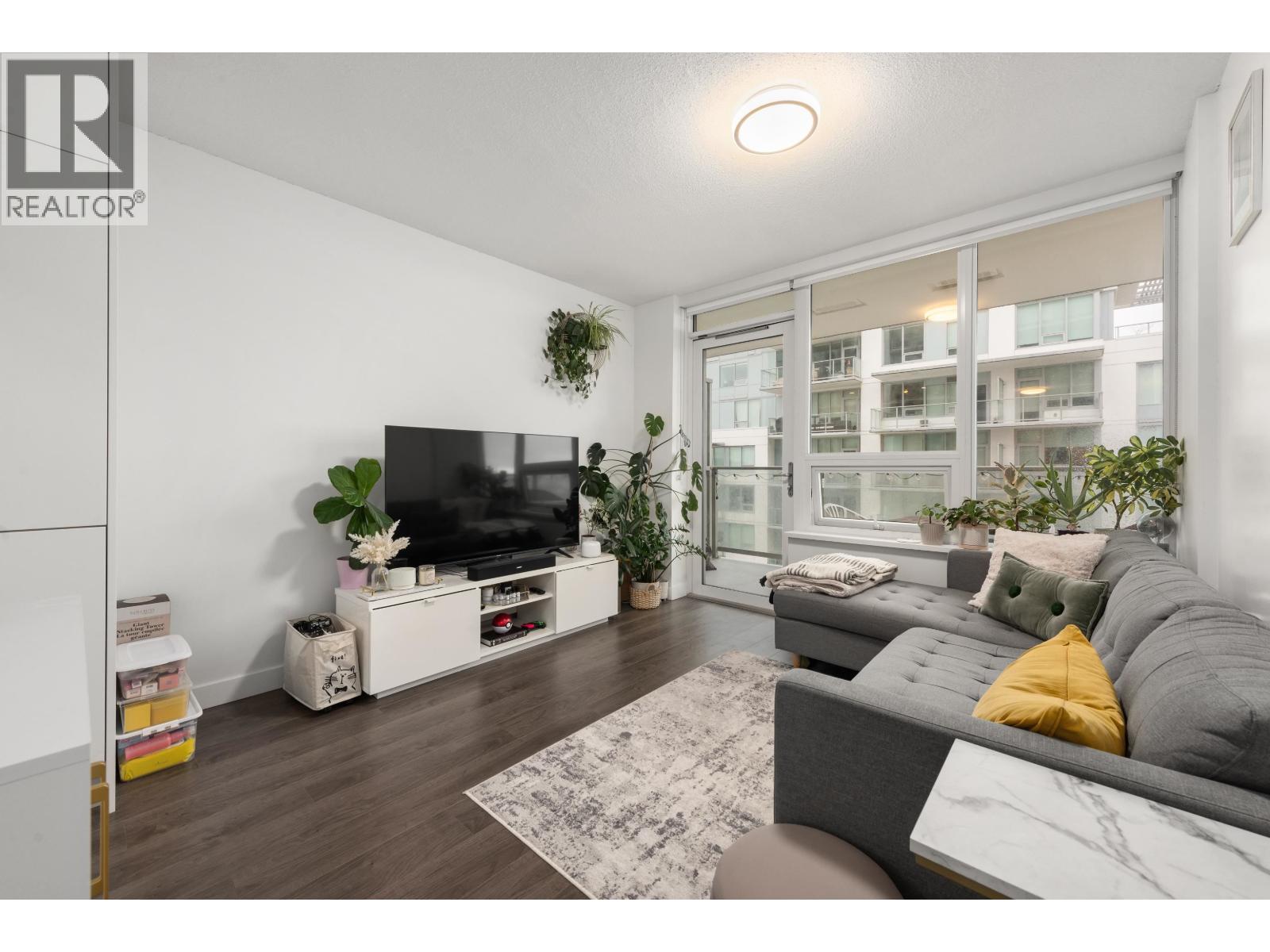 2509 908 Quayside Drive, New Westminster, British Columbia  V3M 0L4 - Photo 3 - R3076871