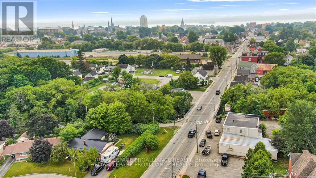 180 Perth Street, Brockville, Ontario  K6V 5E5 - Photo 14 - X12670596