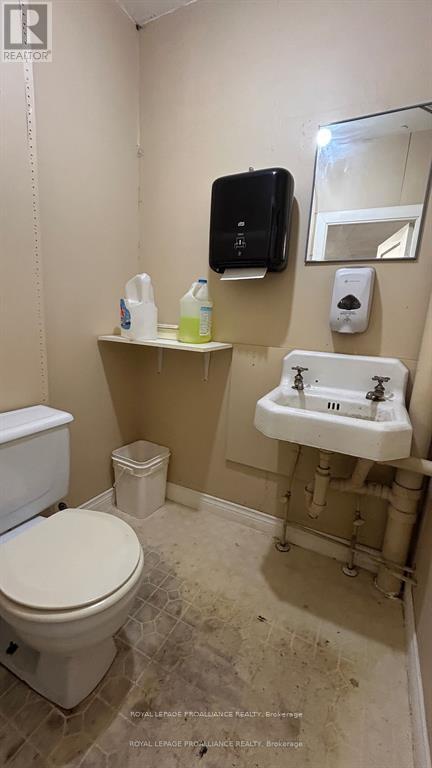 180 Perth Street, Brockville, Ontario  K6V 5E5 - Photo 9 - X12670596