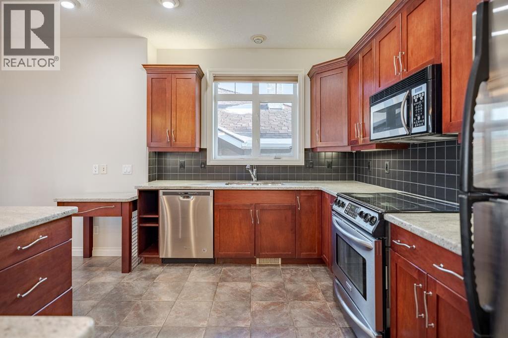 14 Discovery Woods Villas Sw, Calgary, Alberta  T3H 5A6 - Photo 13 - A2273726