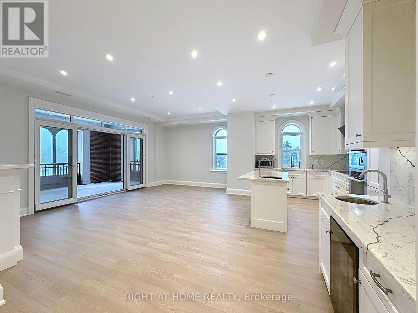 Ph02 - 208 Main St Unionville Street, Markham, Ontario  L3R 6J8 - Photo 11 - N12655356