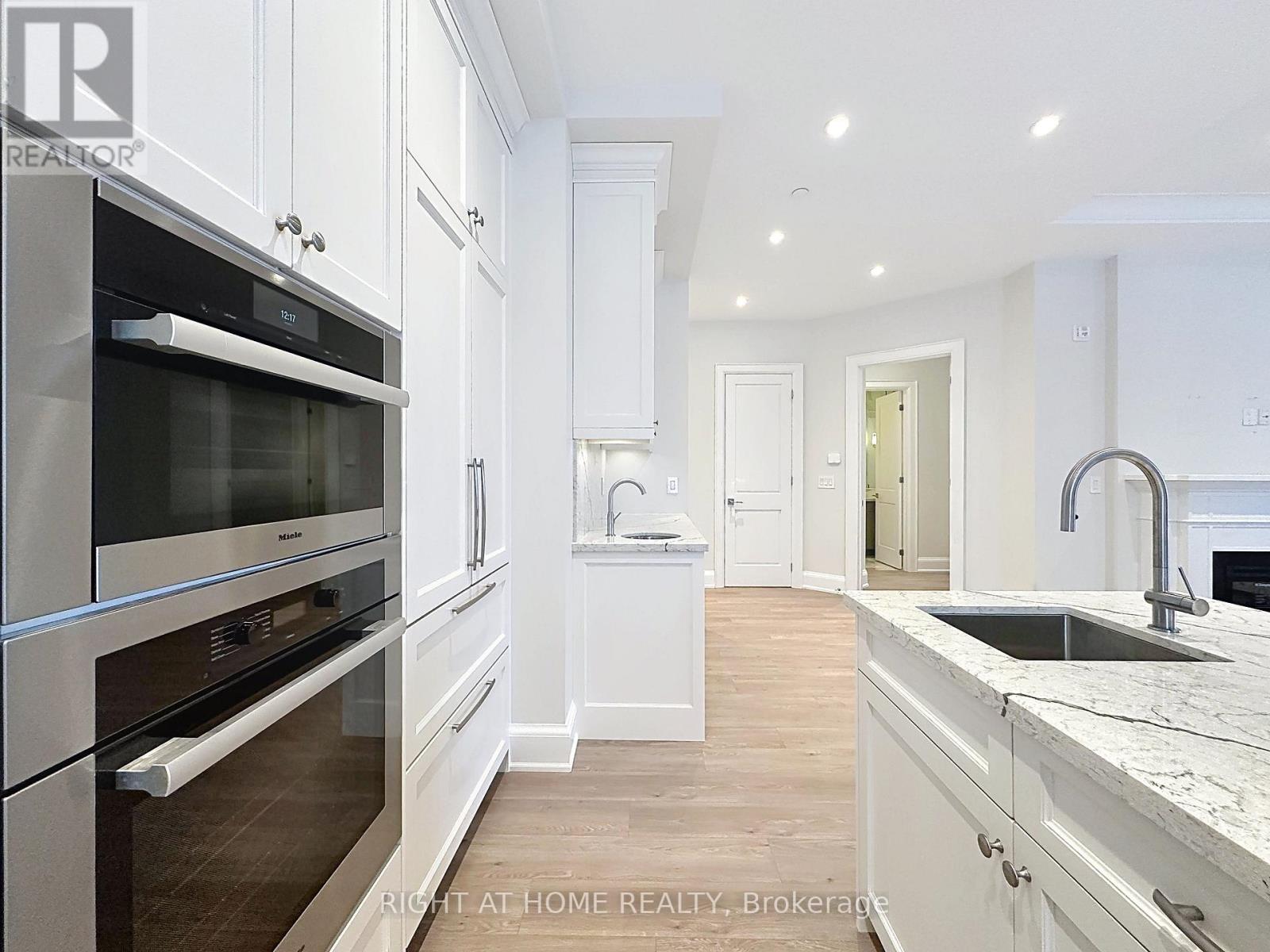 Ph02 - 208 Main St Unionville Street, Markham, Ontario  L3R 6J8 - Photo 16 - N12655356