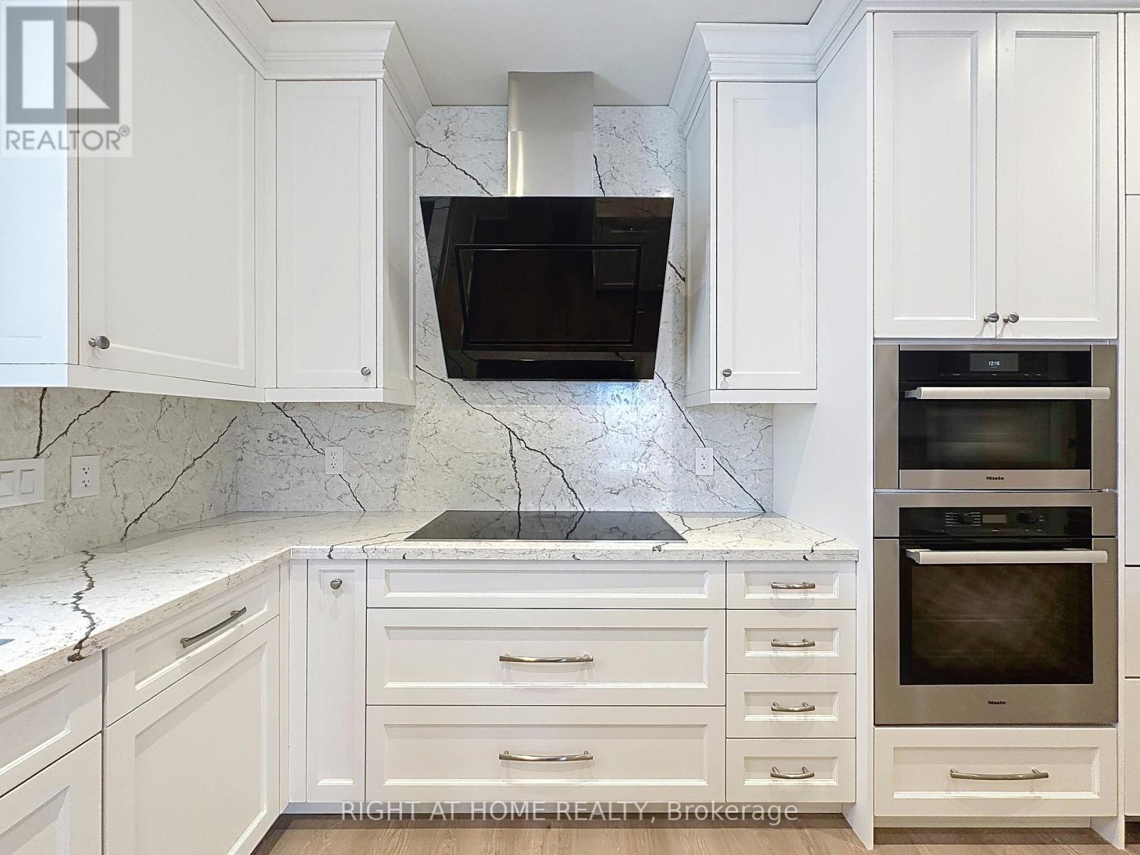 Ph02 - 208 Main St Unionville Street, Markham, Ontario  L3R 6J8 - Photo 17 - N12655356