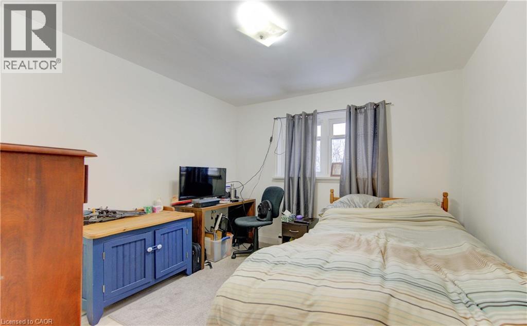 196 Allen Street E, Waterloo, Ontario  N2J 1K1 - Photo 33 - 40794998