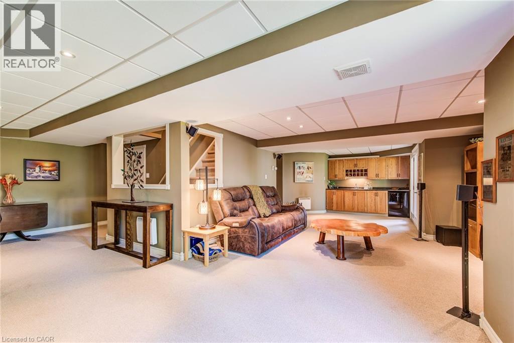 33 Tinatawa Court, Kitchener, Ontario  N2A 3G9 - Photo 44 - 40794413