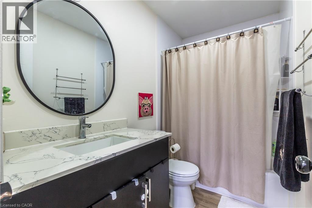 61 Wake Robin Drive, Kitchener, Ontario  N2E 3L4 - Photo 16 - 40796637