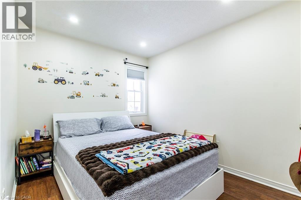 61 Wake Robin Drive, Kitchener, Ontario  N2E 3L4 - Photo 14 - 40796637