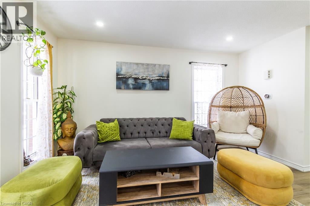 61 Wake Robin Drive, Kitchener, Ontario  N2E 3L4 - Photo 7 - 40796637