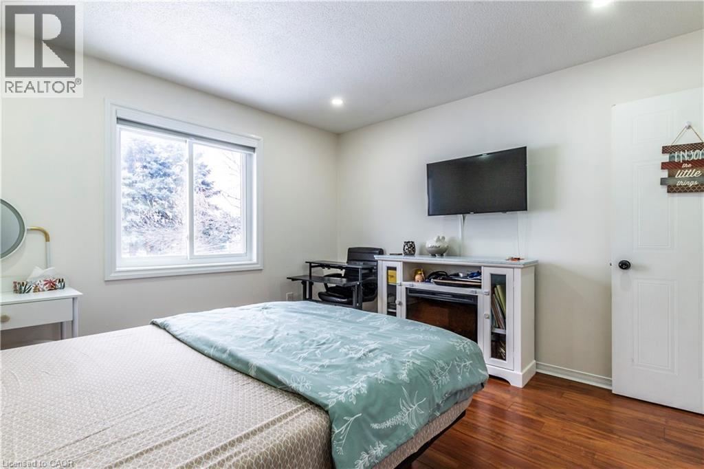 61 Wake Robin Drive, Kitchener, Ontario  N2E 3L4 - Photo 18 - 40796637