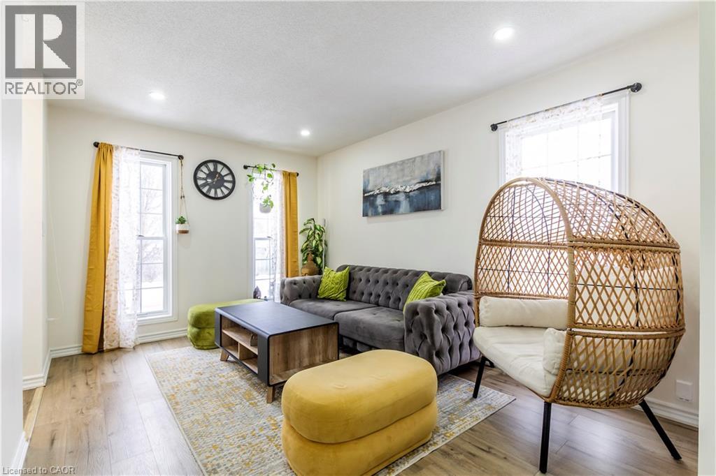 61 Wake Robin Drive, Kitchener, Ontario  N2E 3L4 - Photo 6 - 40796637