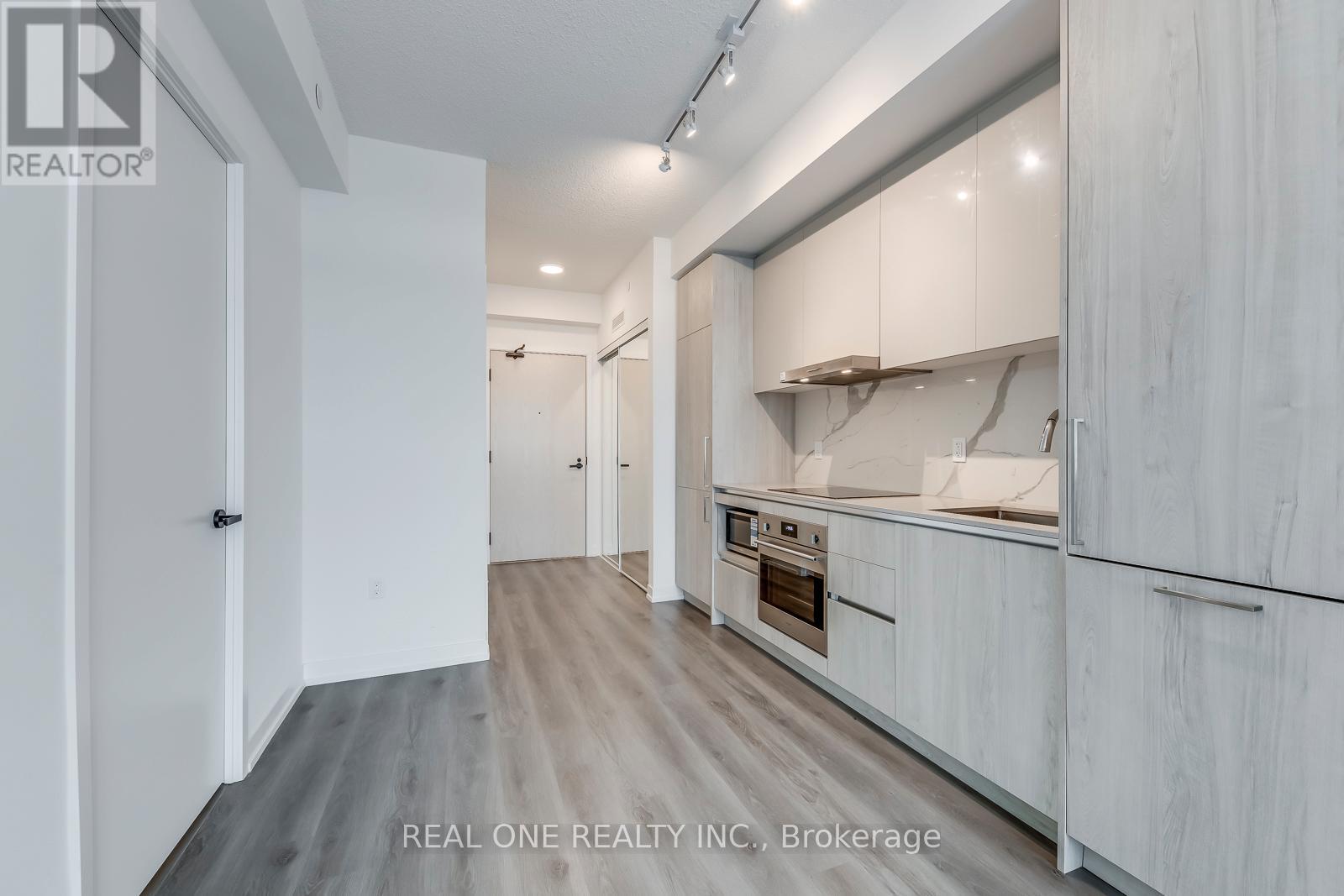 3105 - 225 Commerce Street, Vaughan, Ontario  L4K 5C3 - Photo 10 - N12670600