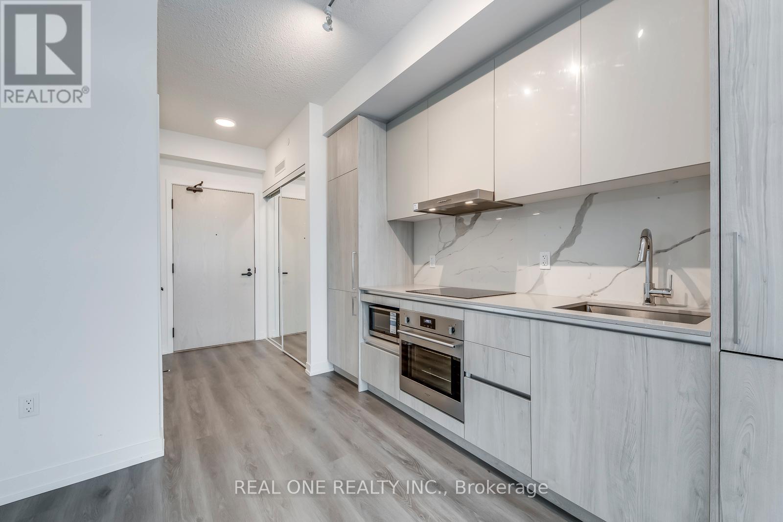 3105 - 225 Commerce Street, Vaughan, Ontario  L4K 5C3 - Photo 12 - N12670600