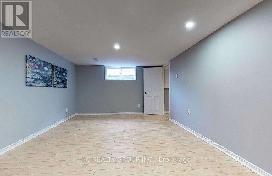 101 Cartier Crescent, Richmond Hill, Ontario  L4C 2N3 - Photo 12 - N12670608