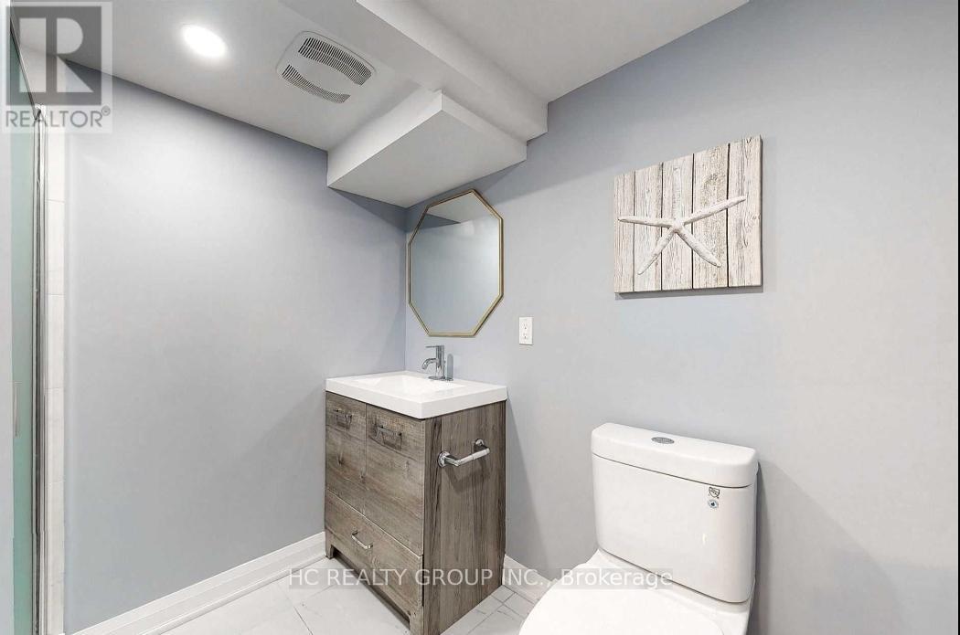 101 Cartier Crescent, Richmond Hill, Ontario  L4C 2N3 - Photo 14 - N12670608