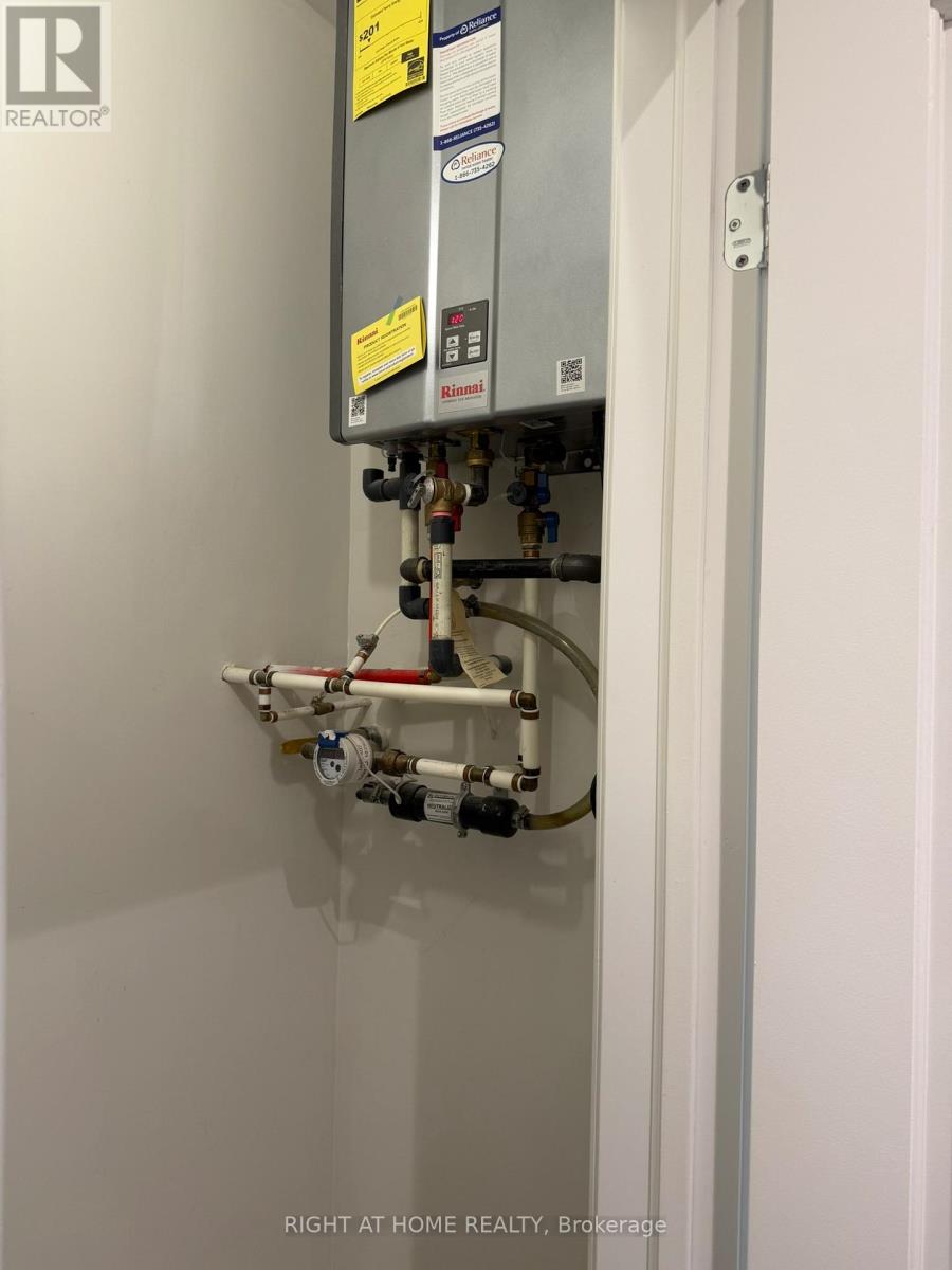 Ph02 - 208 Main St Unionville Street, Markham, Ontario  L3R 6J8 - Photo 40 - N12655356