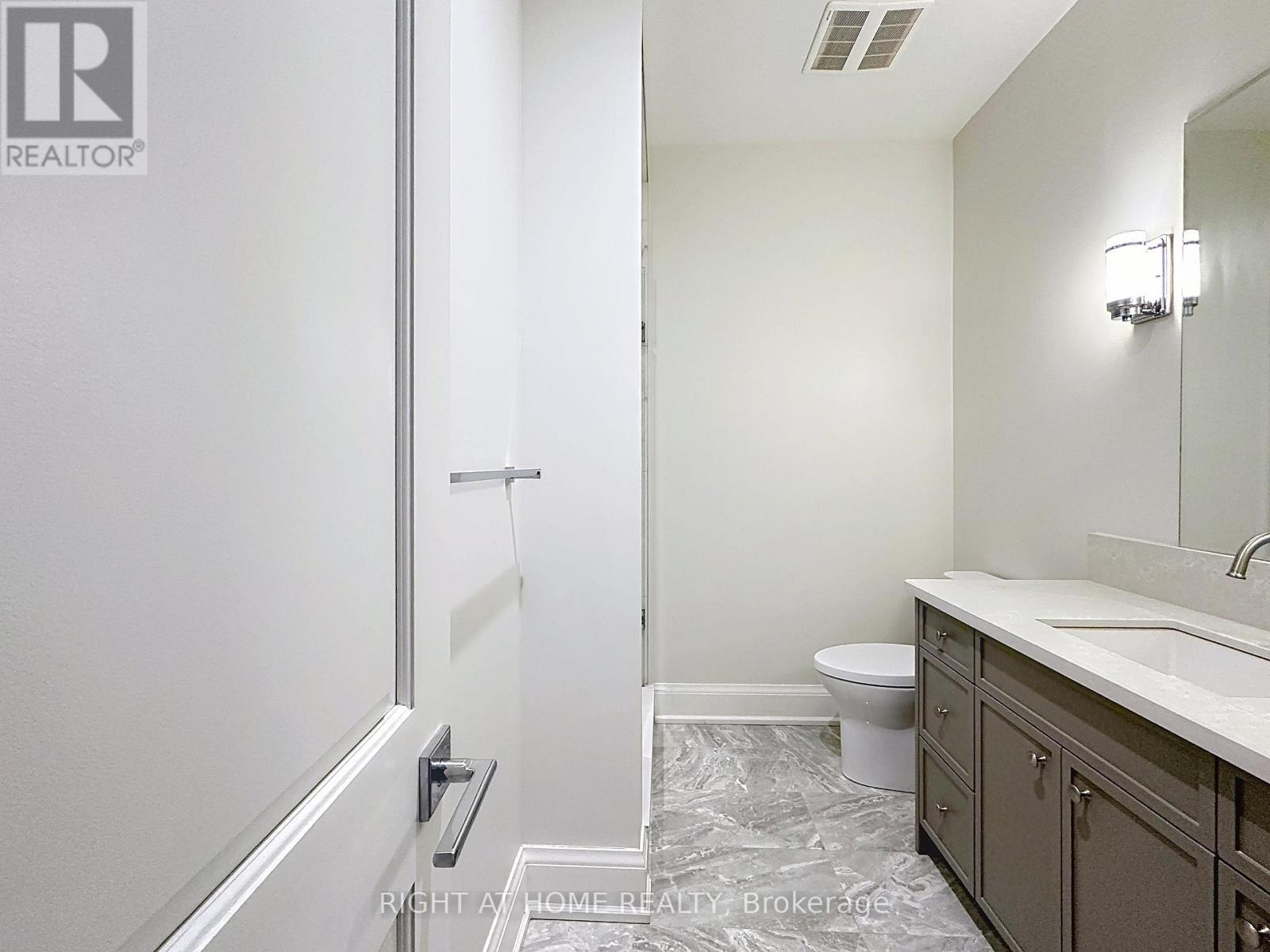 Ph02 - 208 Main St Unionville Street, Markham, Ontario  L3R 6J8 - Photo 37 - N12655356