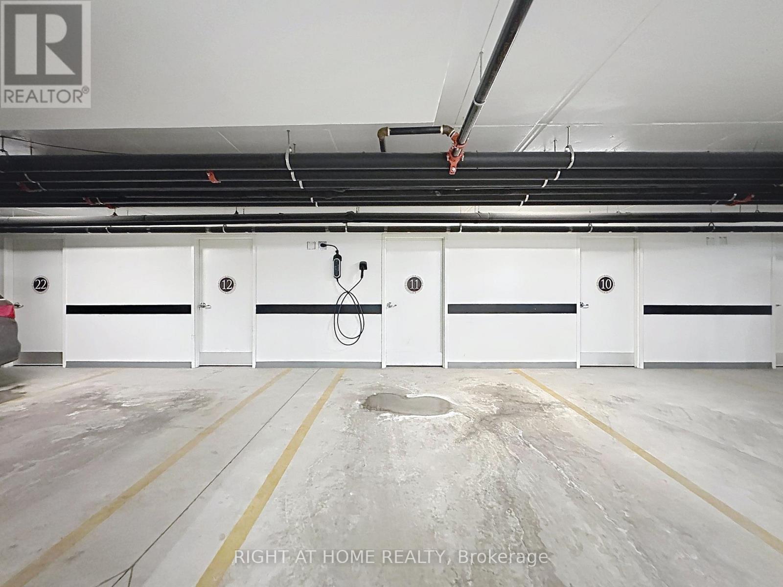 Ph02 - 208 Main St Unionville Street, Markham, Ontario  L3R 6J8 - Photo 41 - N12655356