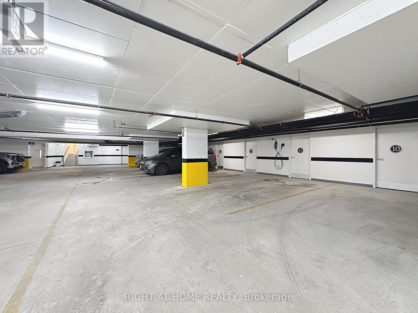 Ph02 - 208 Main St Unionville Street, Markham, Ontario  L3R 6J8 - Photo 42 - N12655356