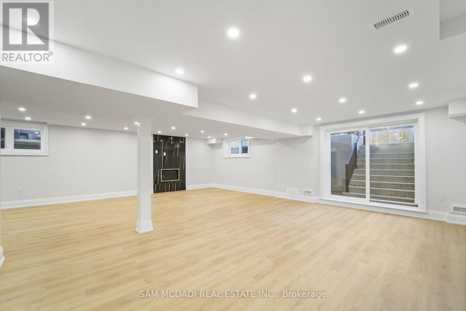 303 Delta Street, Toronto, Ontario  M8W 4G1 - Photo 39 - W12670620