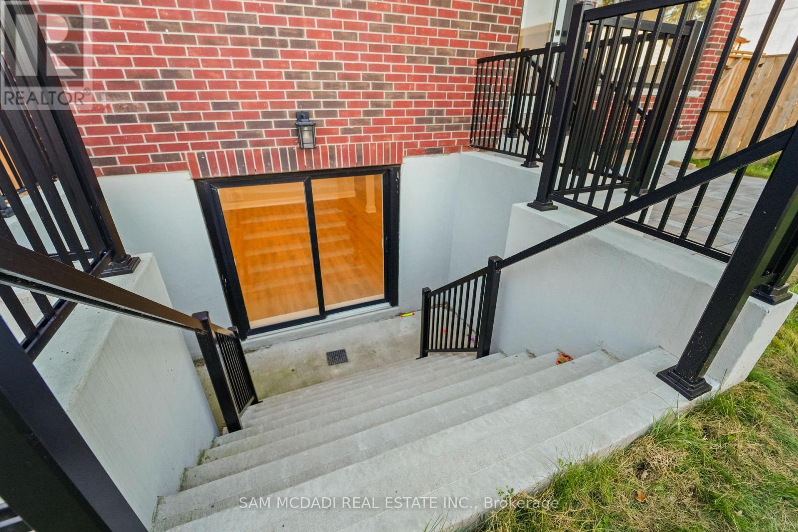 303 Delta Street, Toronto, Ontario  M8W 4G1 - Photo 40 - W12670620