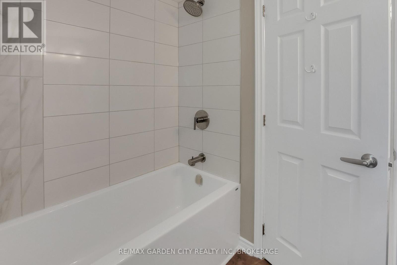 222 Ridgeway Road, Fort Erie, Ontario  L0S 1B0 - Photo 22 - X12670630