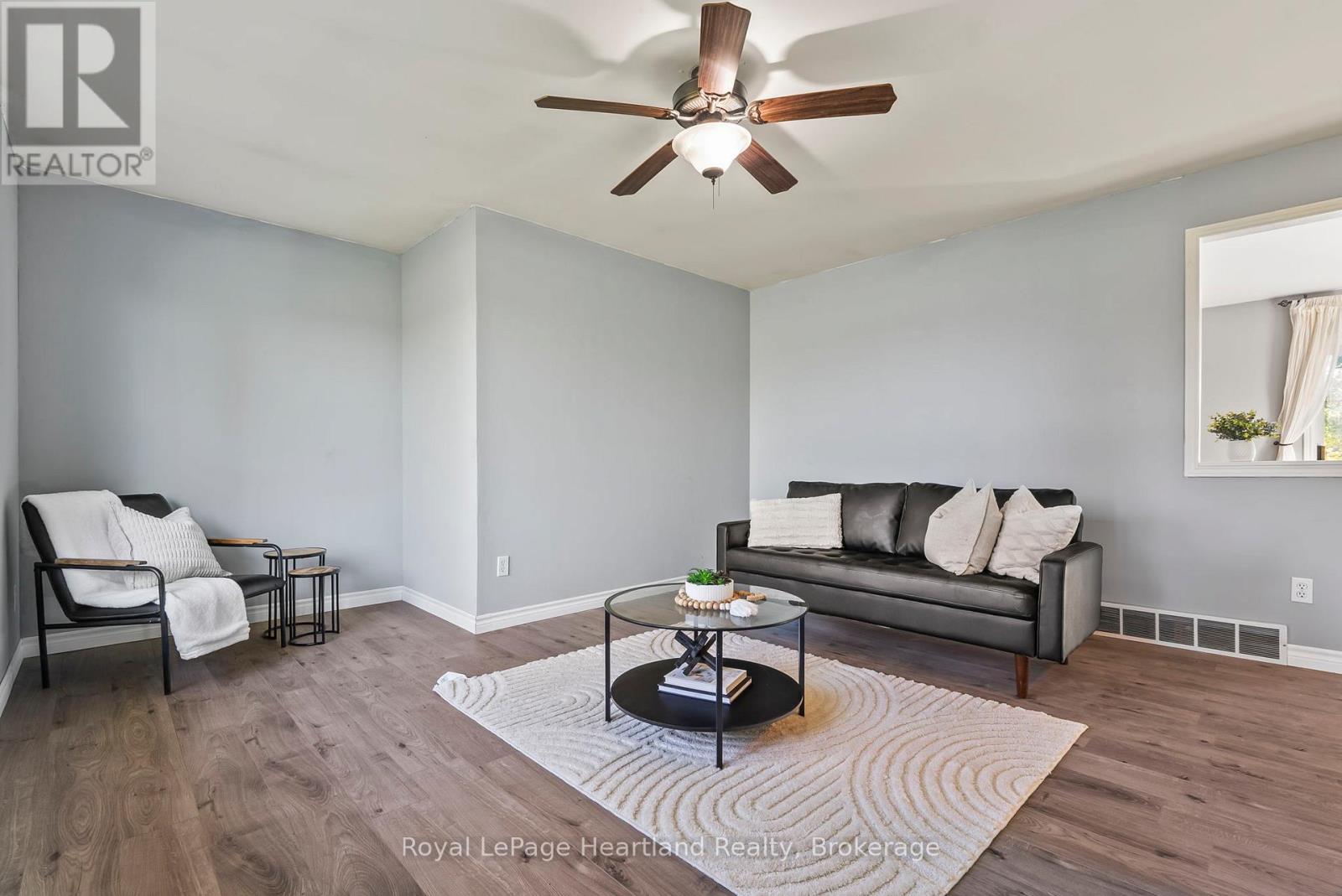 1020 Main Street, Howick, Ontario  N0G 2X0 - Photo 10 - X12670658