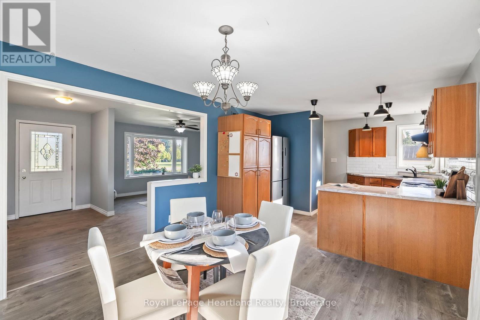 1020 Main Street, Howick, Ontario  N0G 2X0 - Photo 12 - X12670658