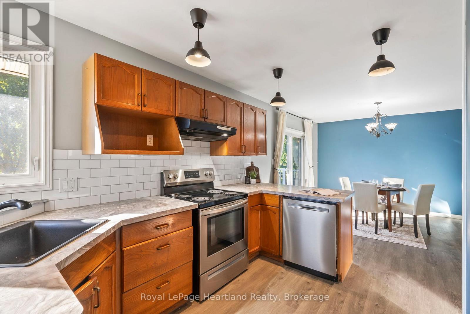 1020 Main Street, Howick, Ontario  N0G 2X0 - Photo 14 - X12670658