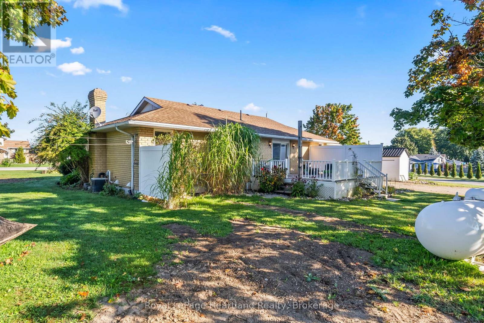 1020 Main Street, Howick, Ontario  N0G 2X0 - Photo 35 - X12670658