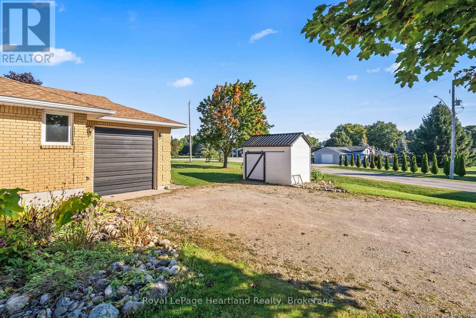 1020 Main Street, Howick, Ontario  N0G 2X0 - Photo 38 - X12670658