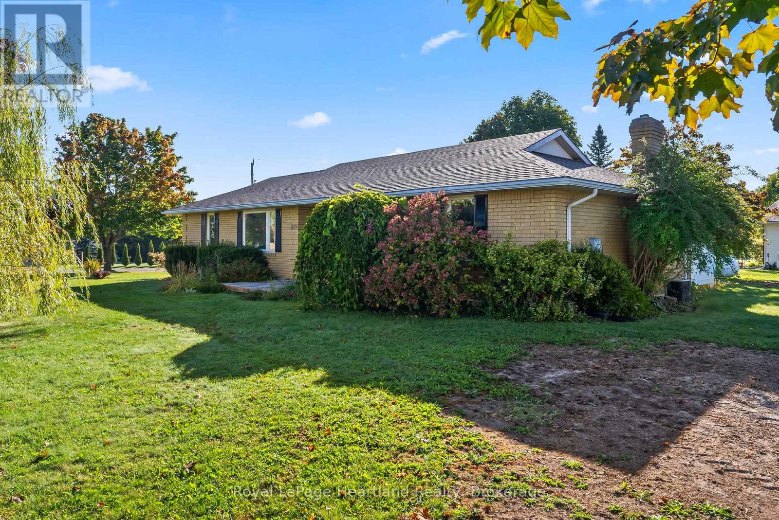 1020 Main Street, Howick, Ontario  N0G 2X0 - Photo 39 - X12670658