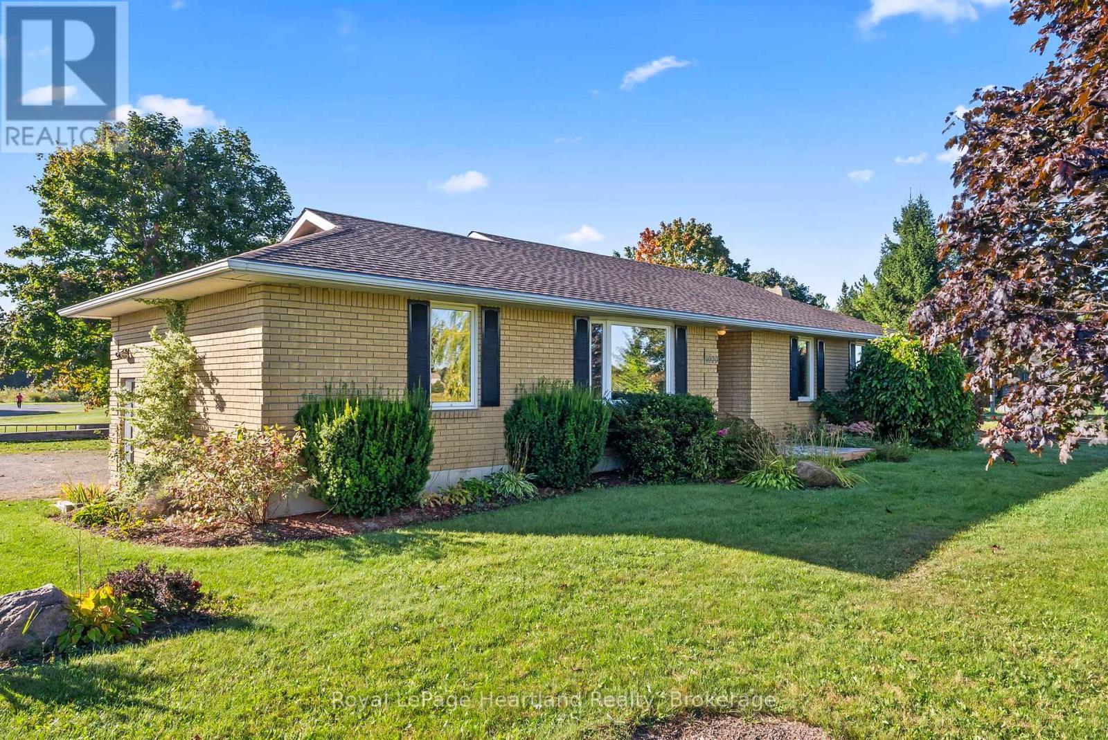 1020 Main Street, Howick, Ontario  N0G 2X0 - Photo 5 - X12670658