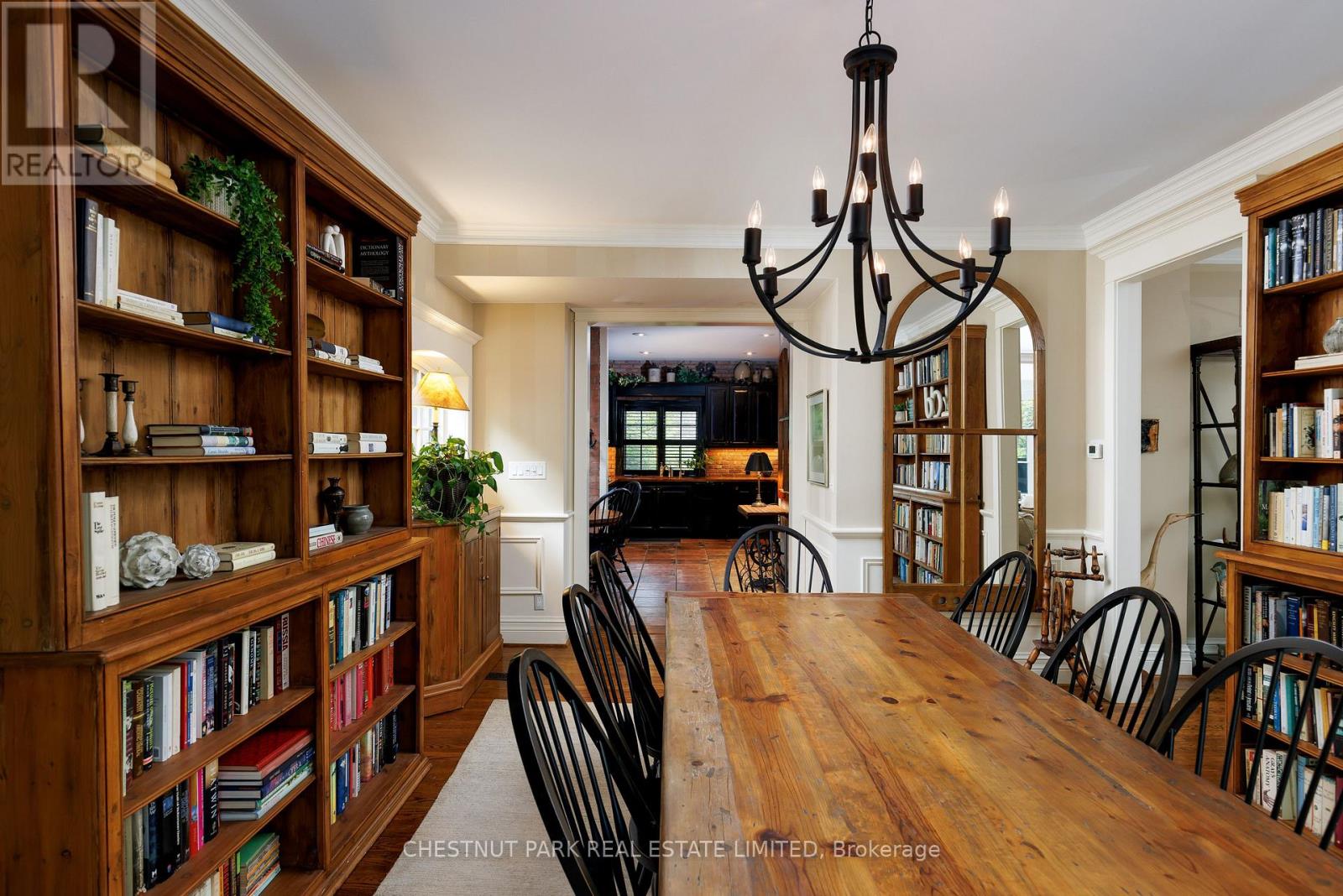 20 Mckenzie Avenue, Toronto, Ontario  M4W 1J9 - Photo 16 - C12670634