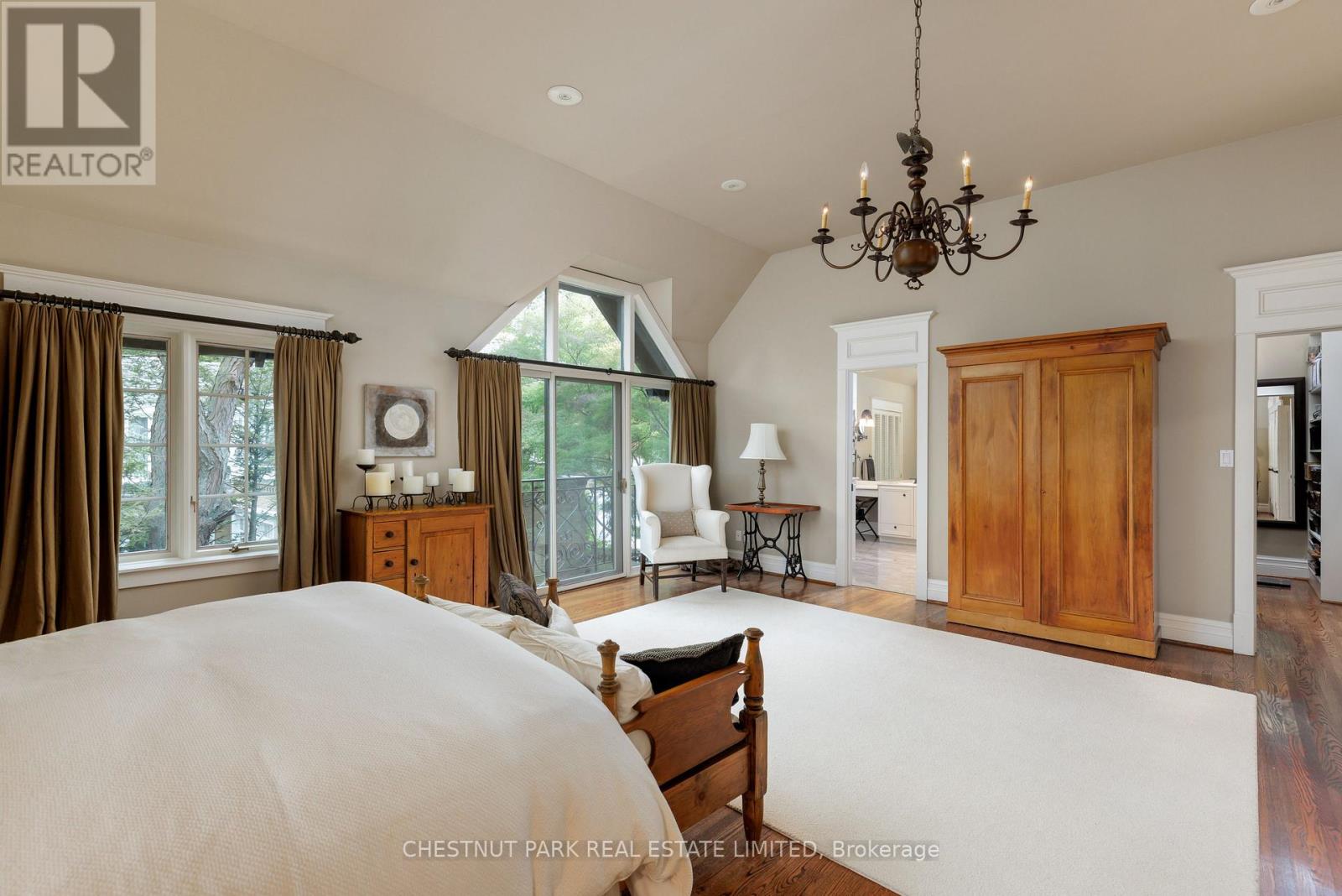 20 Mckenzie Avenue, Toronto, Ontario  M4W 1J9 - Photo 23 - C12670634