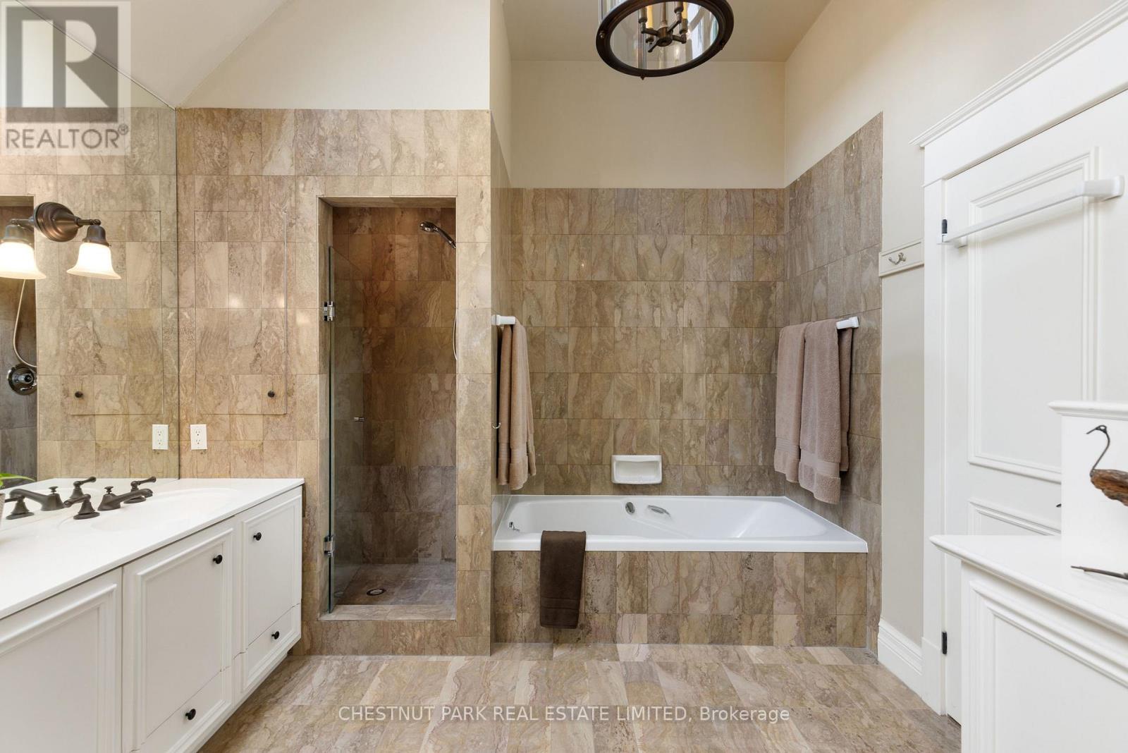 20 Mckenzie Avenue, Toronto, Ontario  M4W 1J9 - Photo 25 - C12670634