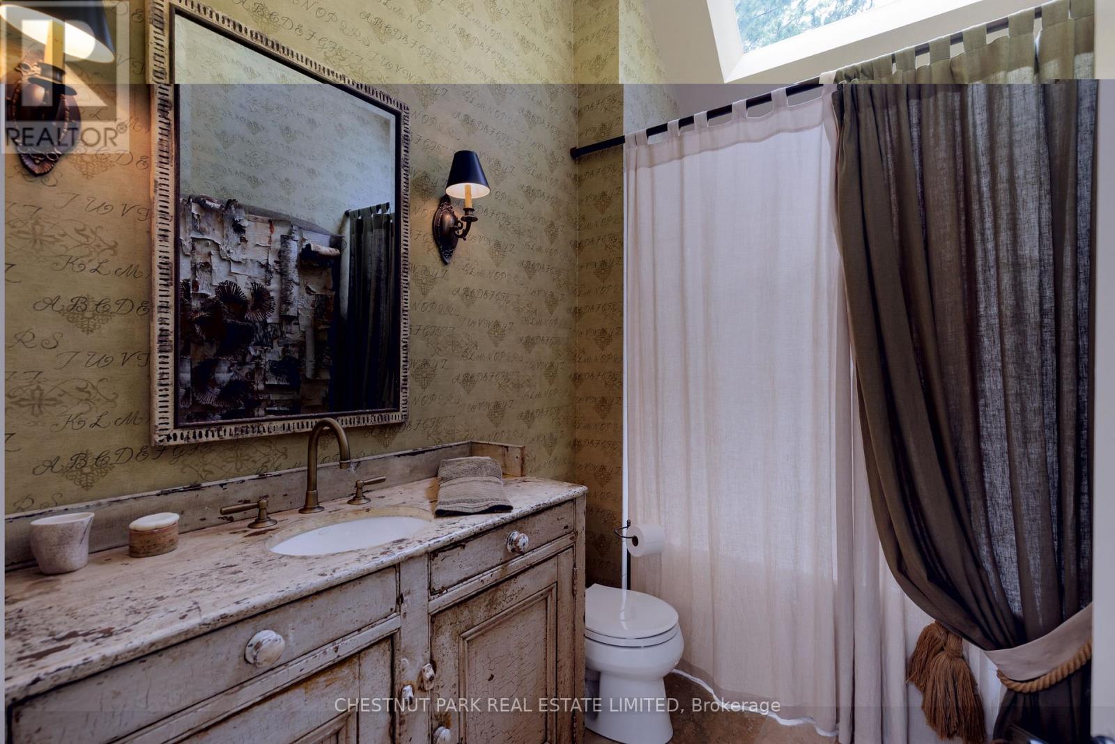 20 Mckenzie Avenue, Toronto, Ontario  M4W 1J9 - Photo 28 - C12670634