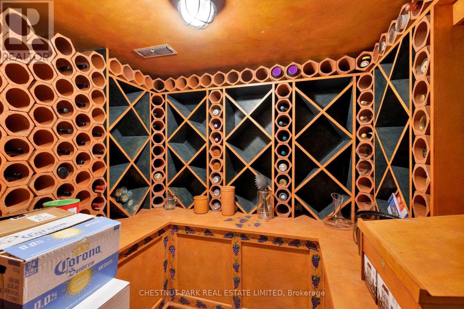 20 Mckenzie Avenue, Toronto, Ontario  M4W 1J9 - Photo 37 - C12670634