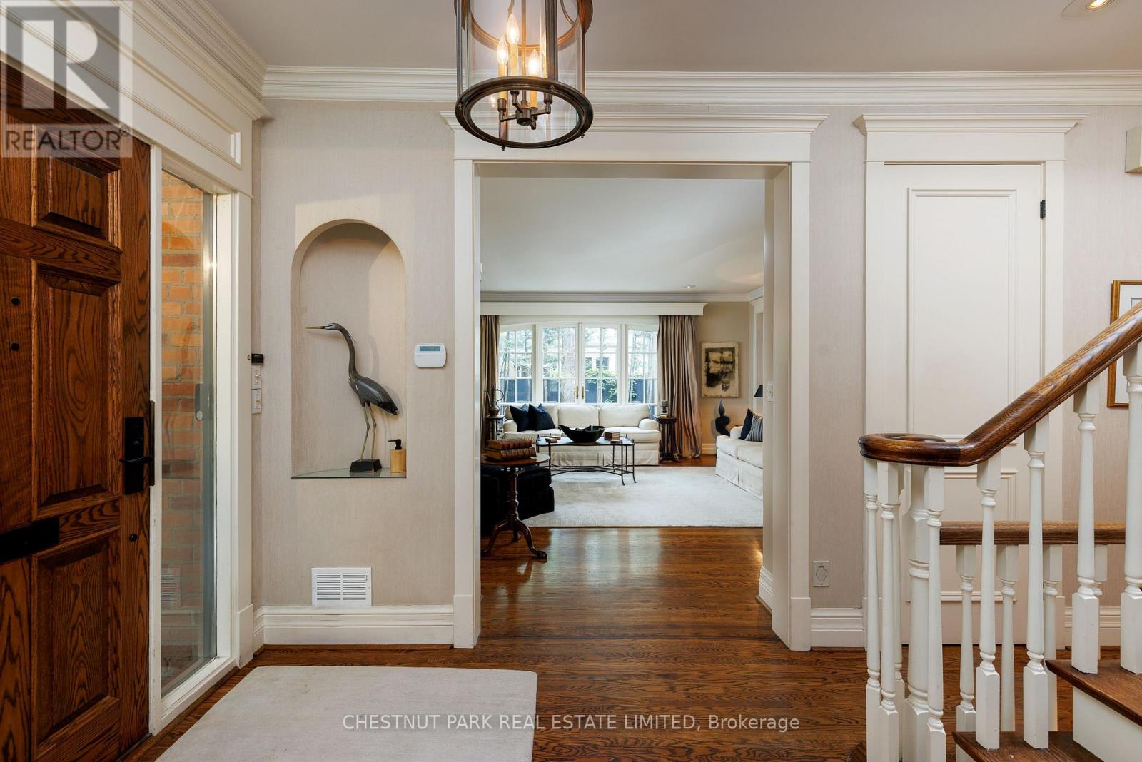 20 Mckenzie Avenue, Toronto, Ontario  M4W 1J9 - Photo 5 - C12670634