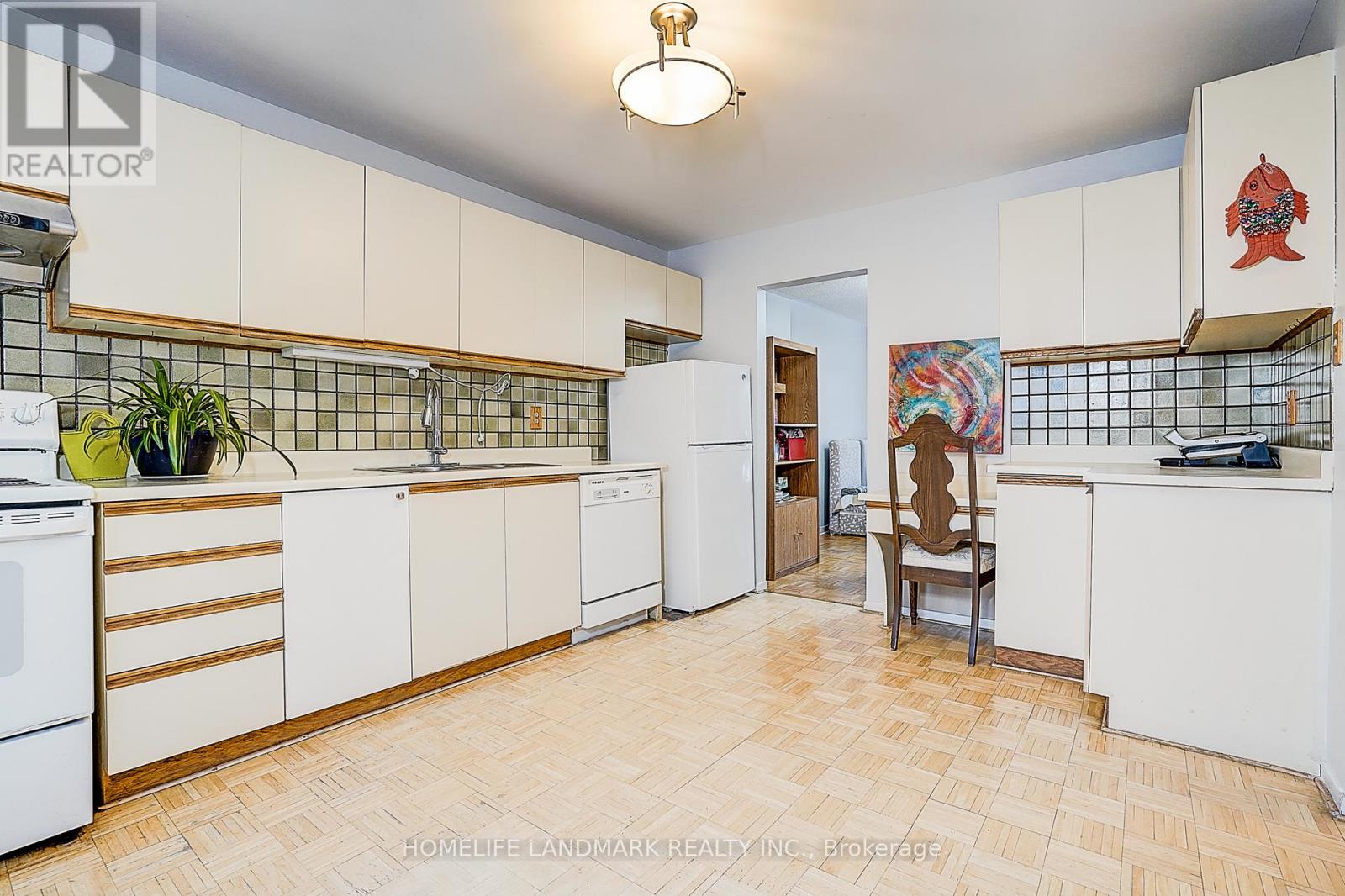 1 Nebula Star Way, Toronto, Ontario  M2J 1M7 - Photo 14 - C12670682