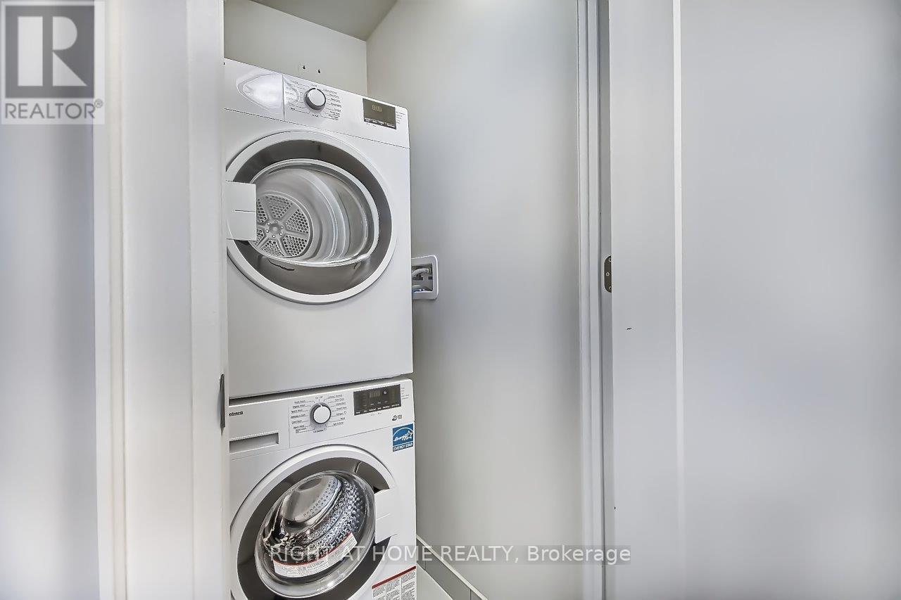 1505 - 88 Cumberland Street, Toronto, Ontario  M5R 0C8 - Photo 16 - C12670686