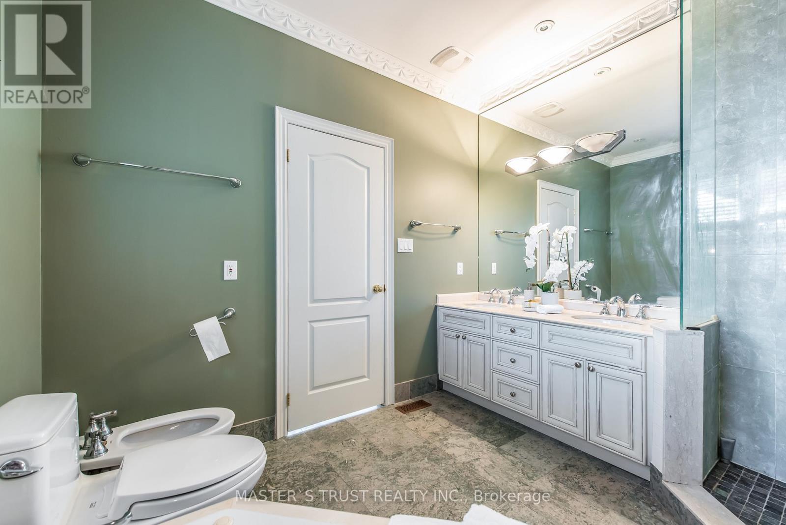 242 Empress Avenue, Toronto, Ontario  M2N 3T9 - Photo 21 - C12670708