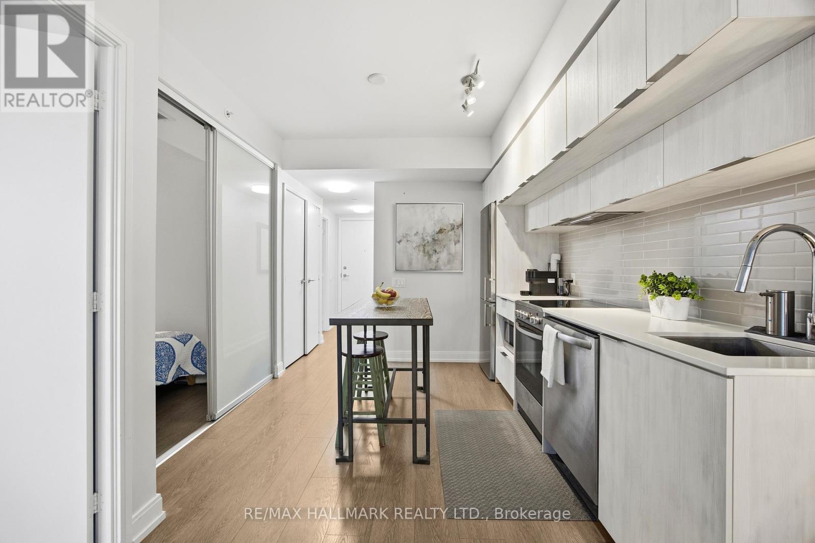 2201 - 181 Dundas Street E, Toronto, Ontario M5A 0N5 - Photo 11 - C12670716