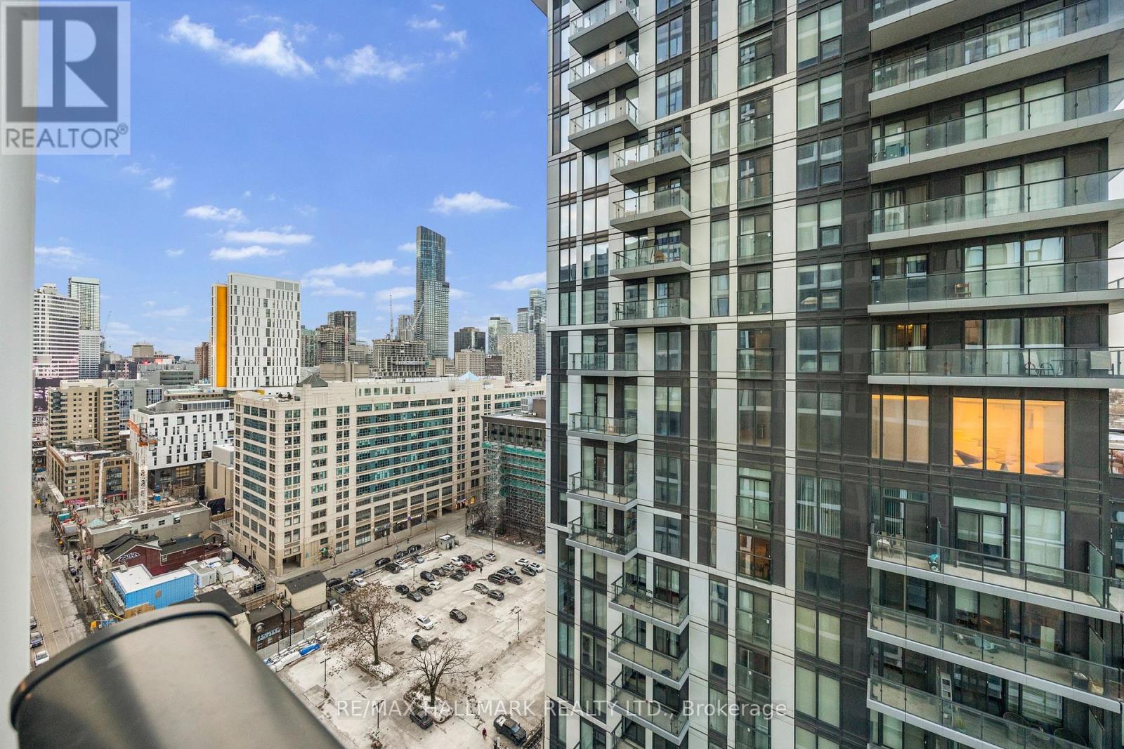 2201 - 181 Dundas Street E, Toronto, Ontario M5A 0N5 - Photo 2 - C12670716