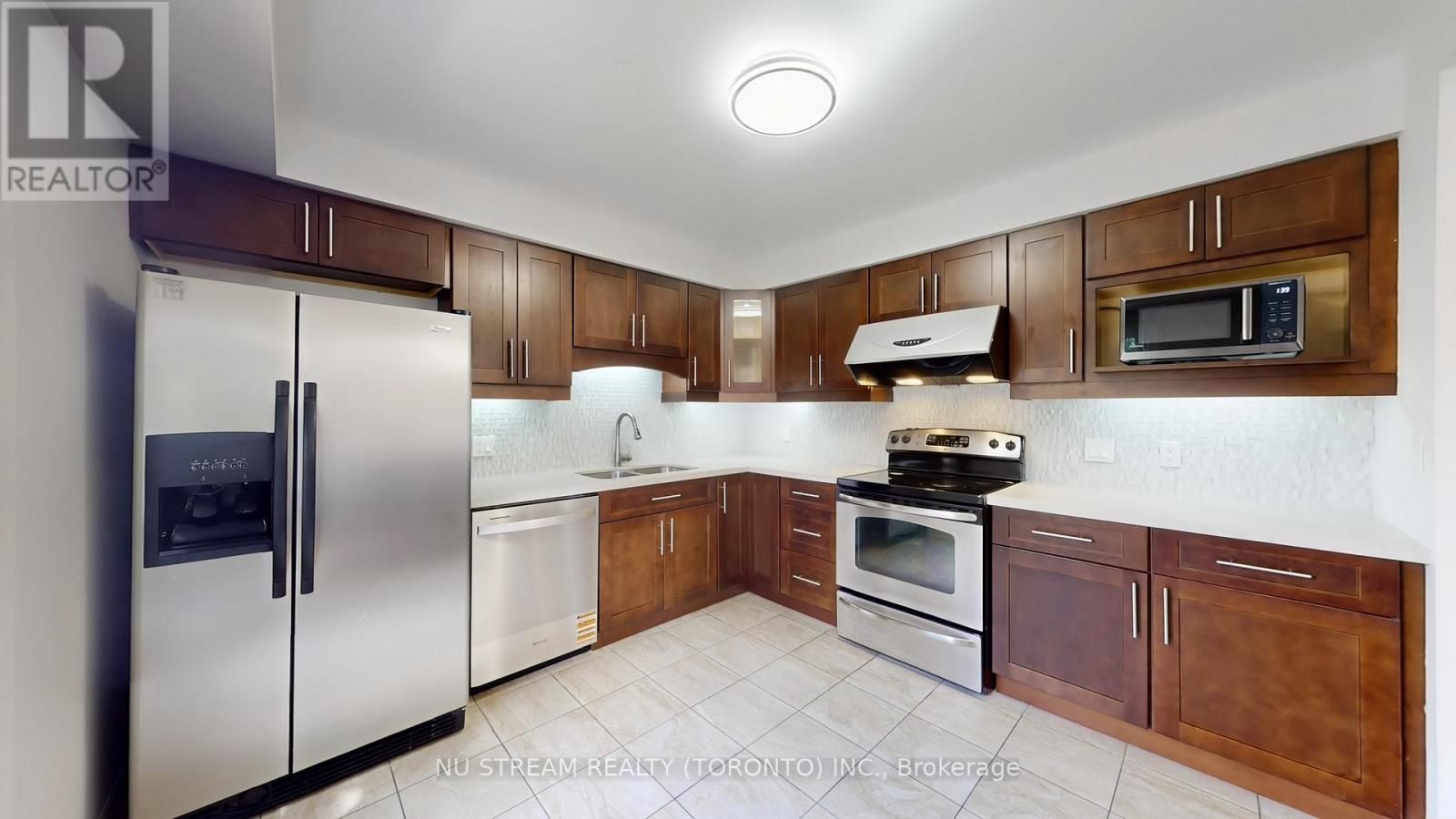 95 Madsen Crescent, Markham, Ontario  L3R 4P2 - Photo 7 - N12670676