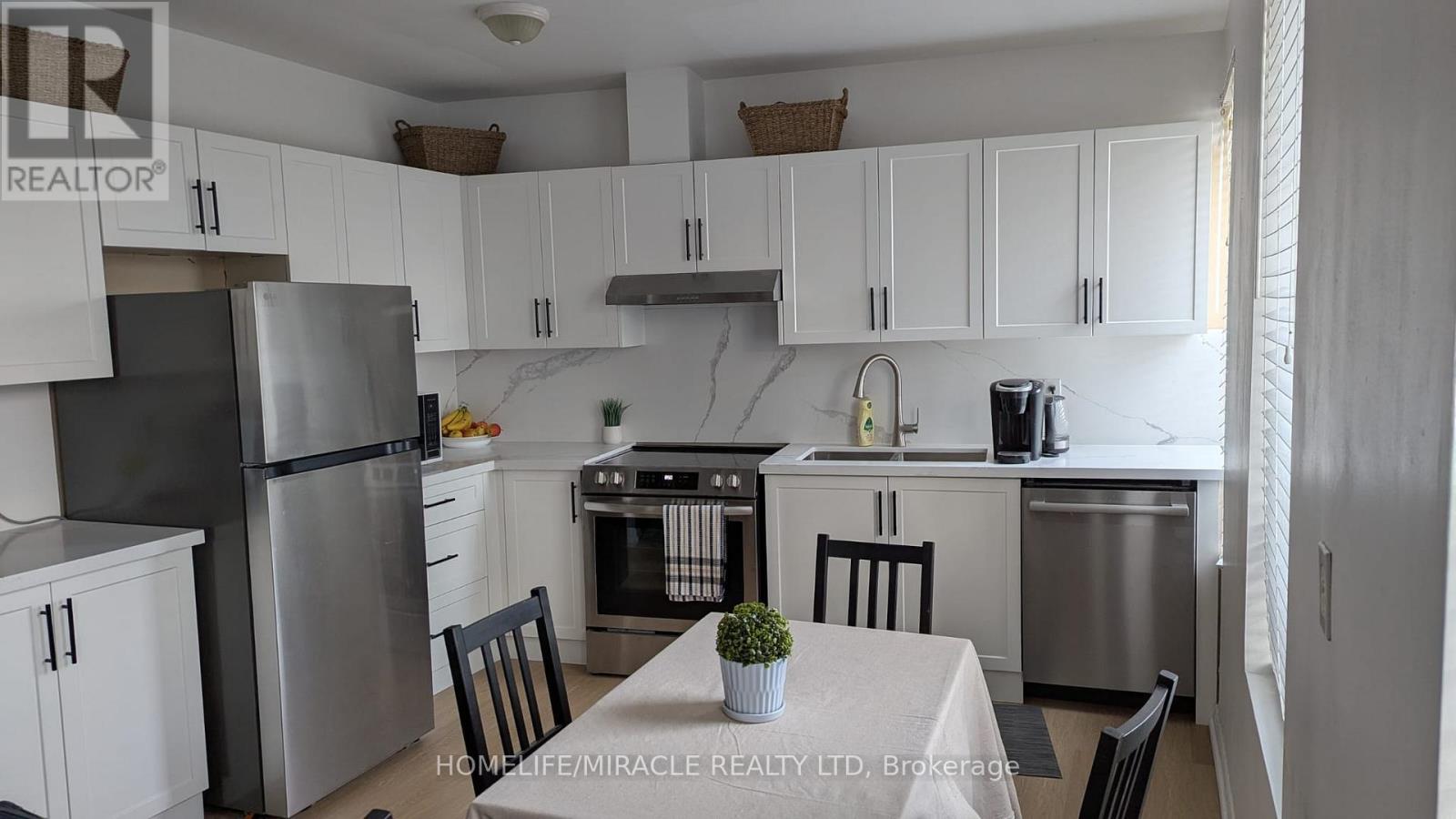 Unit 305 - 2874 Keele Street E, Toronto, Ontario  M3M 3C4 - Photo 5 - W12670640