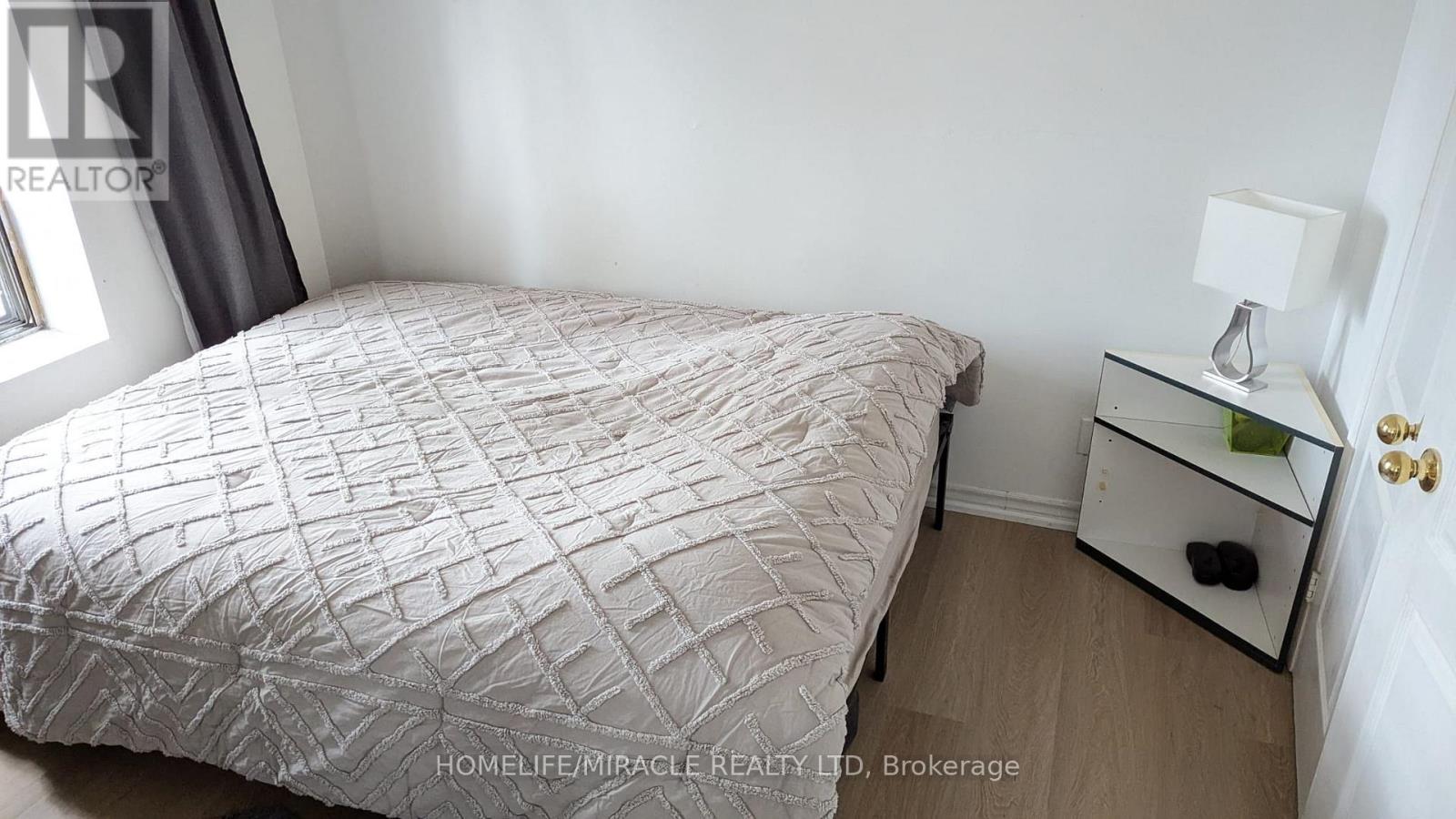 Unit 305 - 2874 Keele Street E, Toronto, Ontario  M3M 3C4 - Photo 9 - W12670640