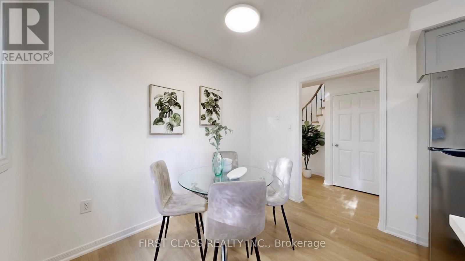 1180 Shagbark Crescent, Mississauga, Ontario  L5C 3P3 - Photo 16 - W12670654