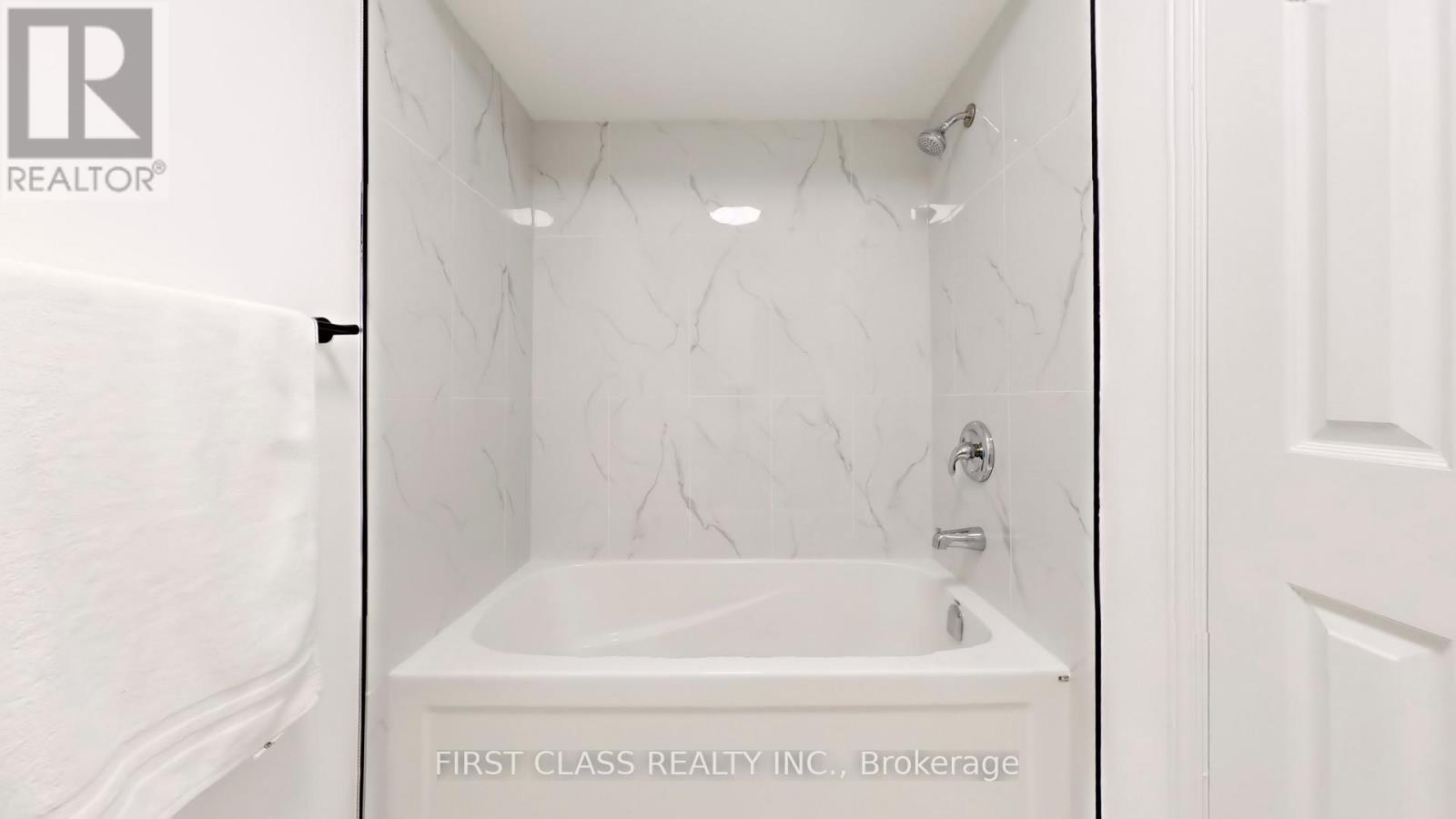 1180 Shagbark Crescent, Mississauga, Ontario  L5C 3P3 - Photo 23 - W12670654